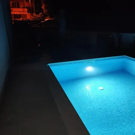 Апартаменти Rusulica Trogir *